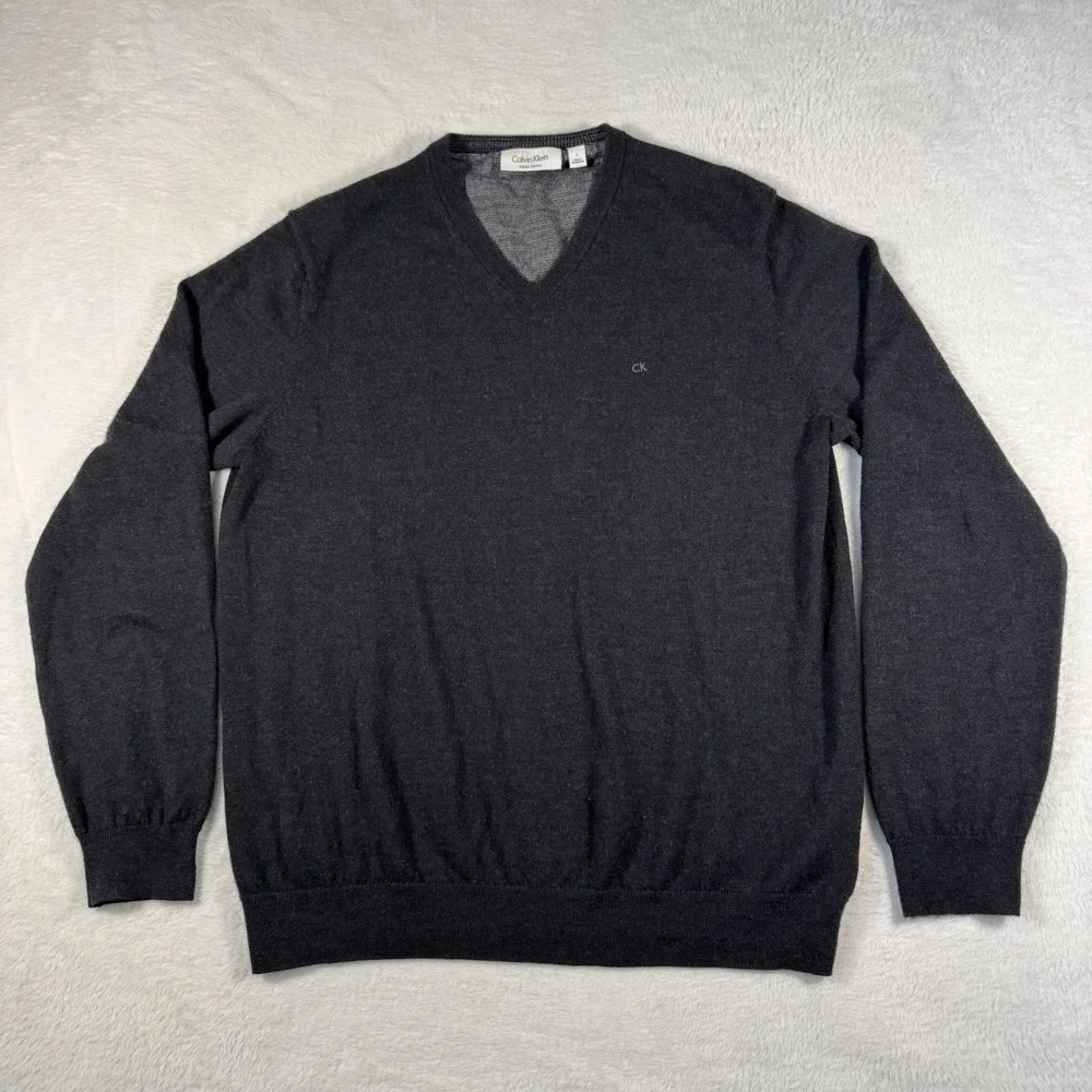 Calvin Klein V-Neck Sweater Mens L Grey Italian Merino Wool Embroidered CK Logo